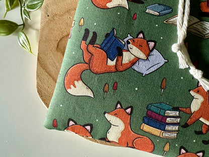 Reading Foxes E-Reader Dapper Darlings (design personnel)