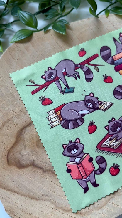 Reading Raccoon Cleaning Cloth