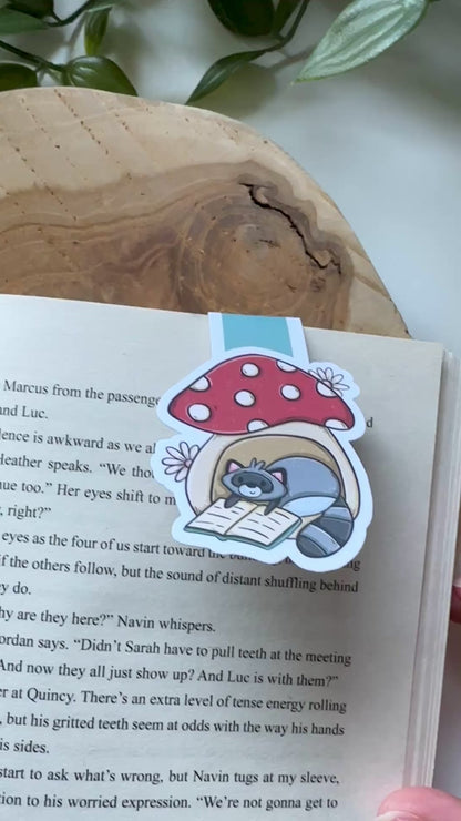 Raccoon & Mushroom Magnetische Boekenlegger